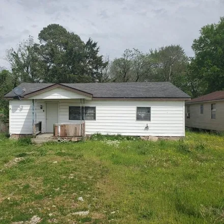 Buy this 2 bed house on 272 Hope Street in Corning, AR 72422