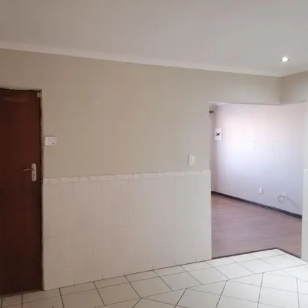 Image 5 - Morkel Street, Danville, Pretoria, 0183, South Africa - Apartment for rent