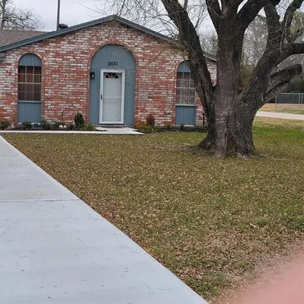 Rent this 3 bed house on 2621 Timber Dr in Dickinson, Texas