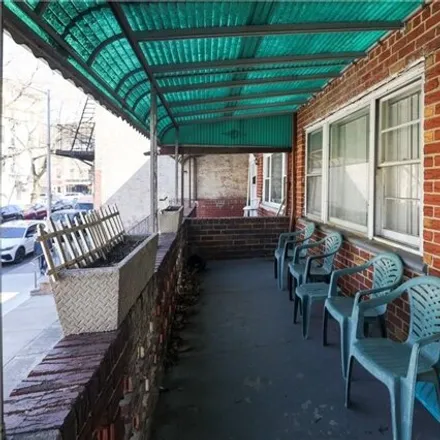Image 3 - 268 73rd Street, New York, NY 11209, USA - House for sale