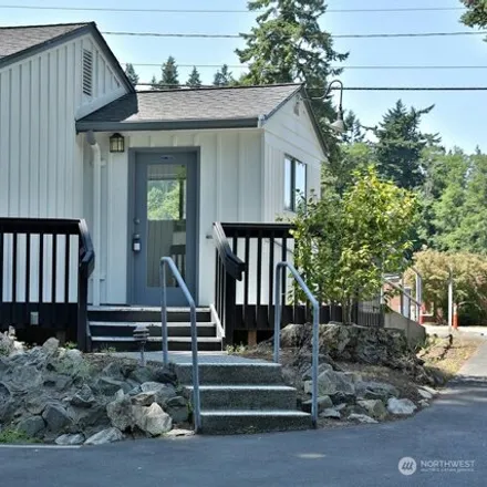 Image 6 - 724 Camano Ave, Langley, Washington, 98260 - House for sale