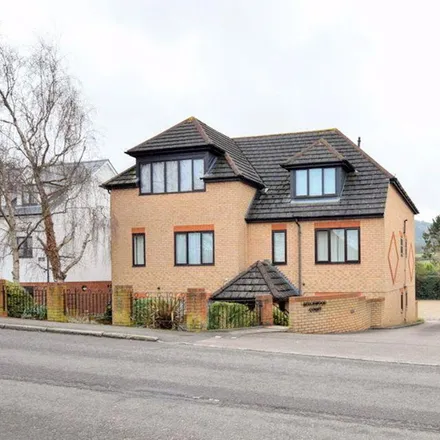 Rent this 1 bed apartment on London Road in Buckland, HP22 5LD