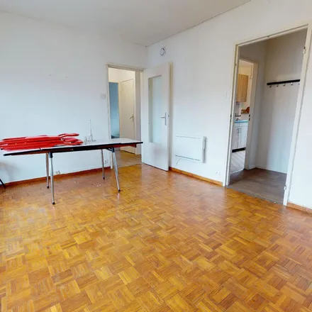 Rent this 2 bed apartment on 7 Boulevard des Alliés in 68100 Mulhouse, France