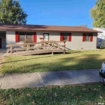 Buy this 3 bed house on 1011 Kirkpatrick Street in Benton, IL 62812