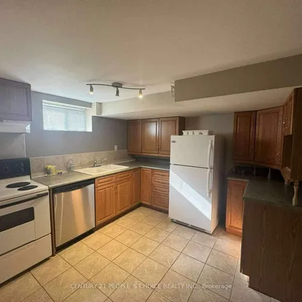 Rent this 4 bed apartment on 264 Scott Street in St. Catharines, ON L2N 1J5