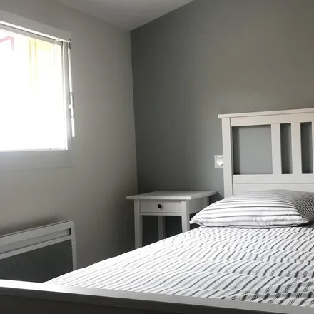 Rent this 1 bed house on 85100 Les Sables-d'Olonne