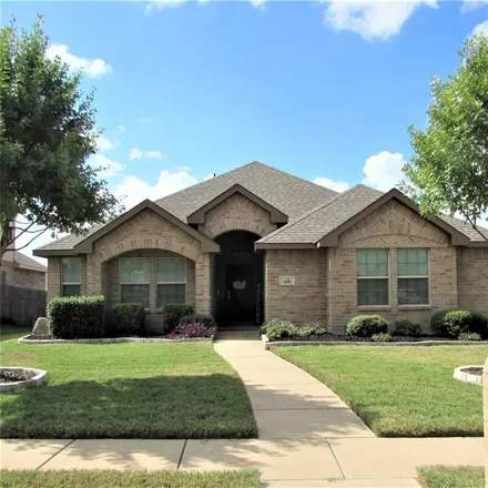 Buy this 3 bed house on 916 Mockingbird Lane in Glenn Heights, TX 75154