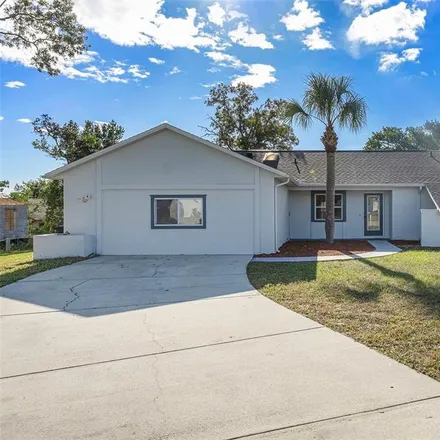 Buy this 3 bed house on 13321 Jay Court in Spring Hill, FL 34609