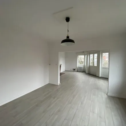 Rent this 1 bed apartment on Achilles Musschestraat 52 in 9000 Ghent, Belgium