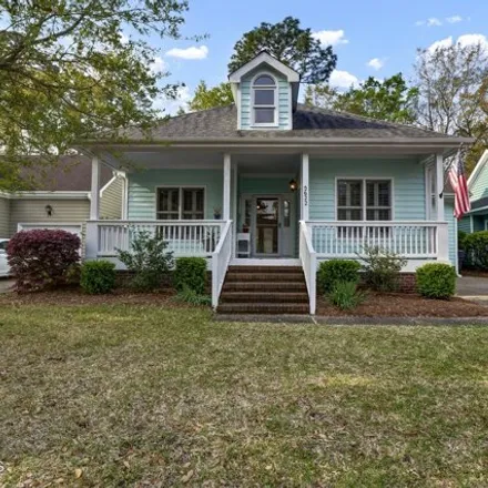 Rent this 3 bed house on 5646 Shell Road Village Drive in Oakcrest, Wilmington
