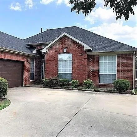 Rent this 3 bed house on 808 Snapdragon Ln in Plano, Texas