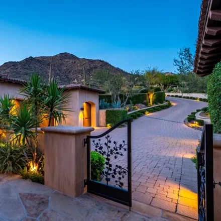 Image 9 - 10777 East Distant Hills Drive, Scottsdale, AZ 85262, USA - House for sale