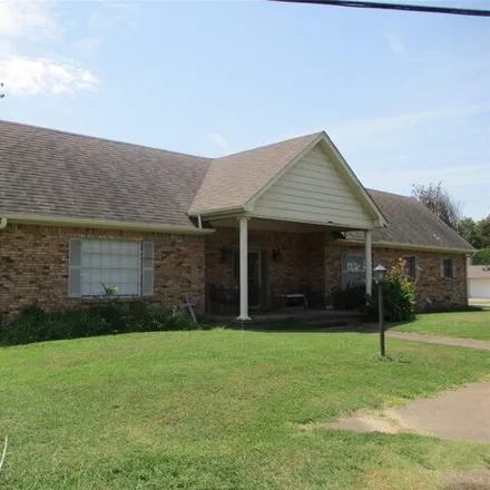 Image 1 - 272 South Avenue C, Point, Rains County, TX 75472, USA - House for sale
