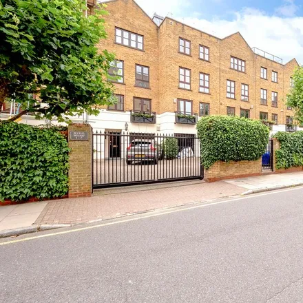 Image 4 - 2 Blyths Wharf, London, E14 8BF, United Kingdom - Townhouse for rent