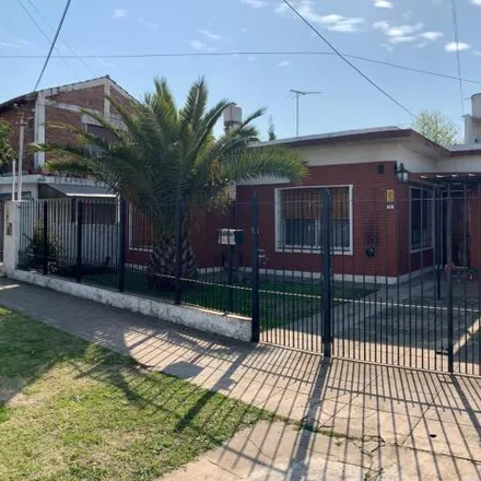 Buy this 2 bed house on Italia 1063 in 1852 Burzaco, Argentina