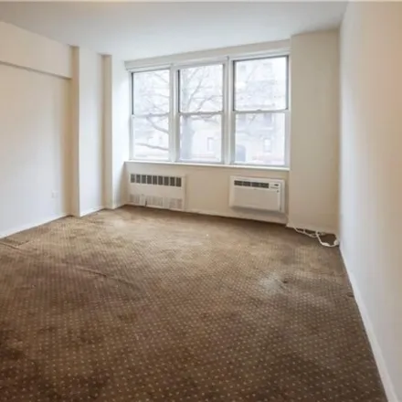 Image 5 - 1801 Ocean Avenue, New York, NY 11210, USA - Apartment for sale