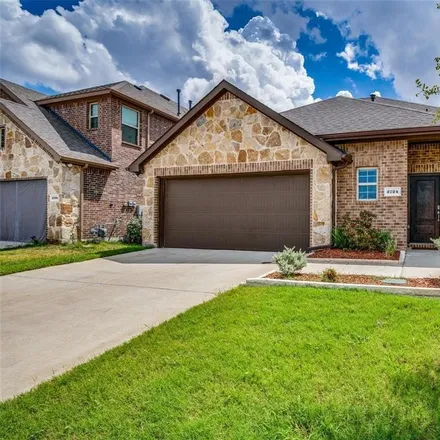 Rent this 3 bed house on 699 Paza Drive in Mesquite, TX 75149