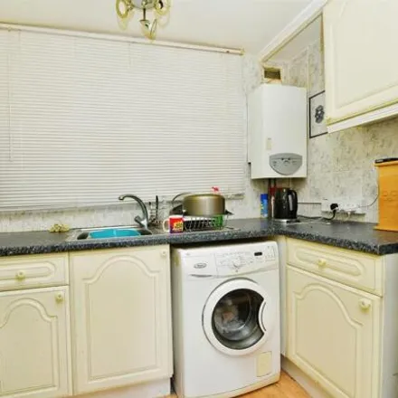 Image 3 - 46 Alexandra Road, Plymouth, PL2 1JY, United Kingdom - Apartment for sale