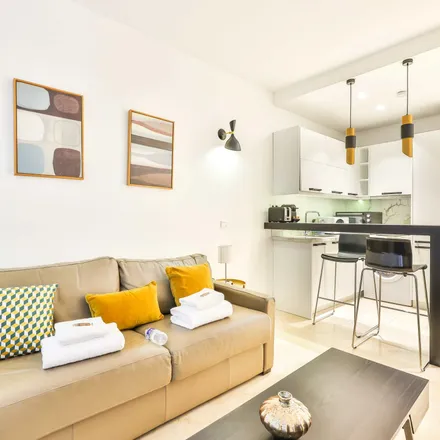 Rent this 1 bed apartment on 64 bis Avenue Victor Hugo in 75116 Paris, France