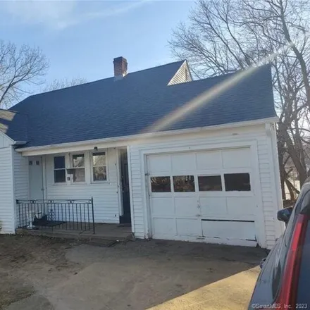 Buy this 4 bed house on 32 Pine Street in Norwich, CT 06360