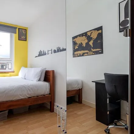 Rent this 2 bed apartment on London in E8 2DX, United Kingdom