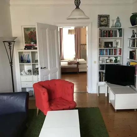 Rent this 2 bed apartment on Alt-Heerdt 70 in 40549 Dusseldorf, Germany