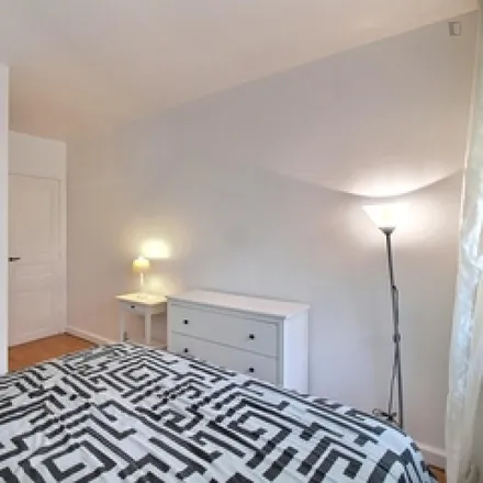 Rent this 1 bed apartment on Embassy of Mauritania in Rue de Montévidéo, 75116 Paris