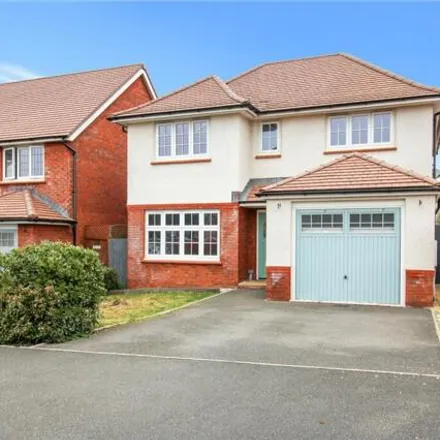 Buy this 4 bed house on Chalcot Road in Swindon, SN3 6BL