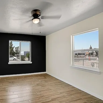 Image 5 - 7773 Mazatlan Drive, Del Norte Heights, El Paso, TX 79915, USA - House for sale