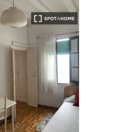 Rent this 2 bed room on Carrer del Cometa in 6, 08002 Barcelona