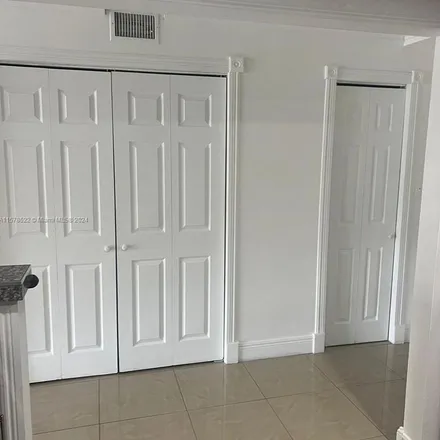 Image 7 - 6952 Northwest 186th Street, Country Club, Miami-Dade County, FL 33015, USA - Apartment for rent