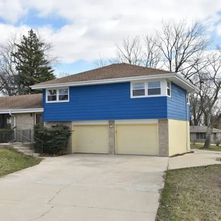 Buy this 4 bed house on 6132 North 115th Street in Milwaukee, WI 53225