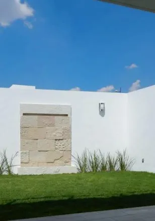 Image 3 - Paseo de las Lómas, Delegaciön Santa Rosa Jáuregui, QUE, Mexico - House for sale