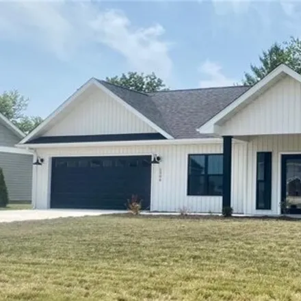 Buy this 2 bed house on unnamed road in Shelbyville, IL 62565