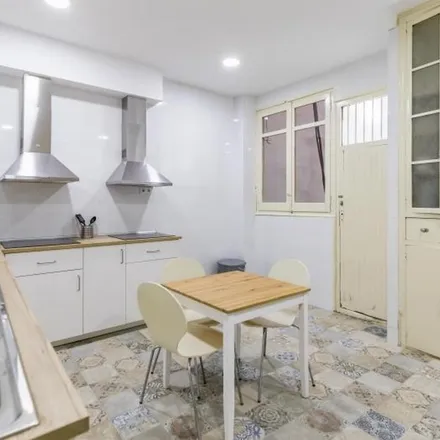 Rent this 11 bed apartment on Gran Via del Marqués del Túria in 46, 46005 Valencia