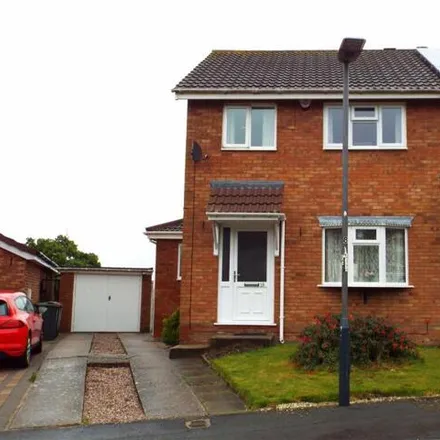 Buy this 3 bed duplex on 51 Chestnut Grove in Coleshill CP, B46 1AD