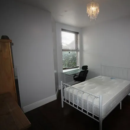 Image 5 - 48 Moseley Road, Manchester, M14 6NX, United Kingdom - Townhouse for rent