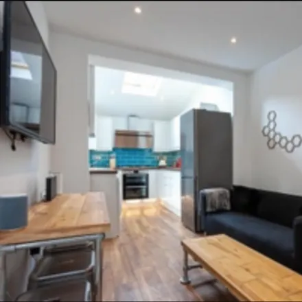 Image 4 - 35 Cotman Walk, Bristol, BS7 9UG, United Kingdom - House for rent