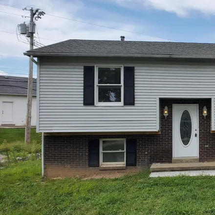 Buy this 3 bed house on 125 Meadow Lark in Berea, KY 40403