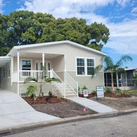 Buy this studio apartment on 2887 Wagonwheel Circle in Conway, FL 32822
