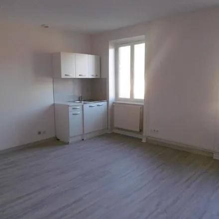 Image 3 - 10 Rue du Gappas, 69210 Savigny, France - Apartment for rent