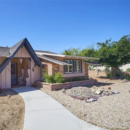 Buy this 3 bed house on 19591 Tomahawk Road in Apple Valley, CA 92307
