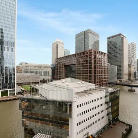 Image 9 - Landmark East Tower, 24 Marsh Wall, Canary Wharf, London, E14 9JF, United Kingdom - Room for rent