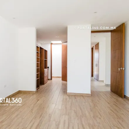 Buy this studio house on Calle Ignacio Allende 5914 in 72453 Puebla City, PUE