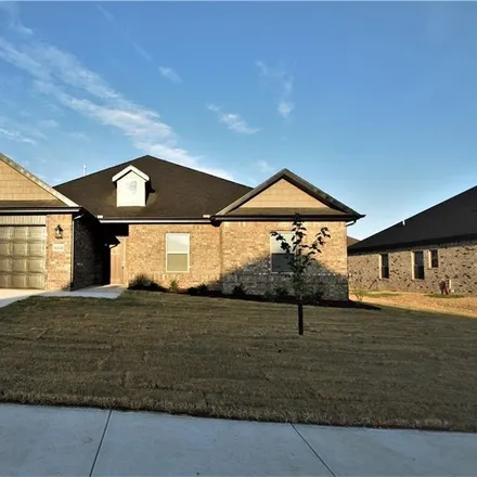 Rent this 4 bed house on 1007 Thomas Boulevard in Springdale, AR 72762