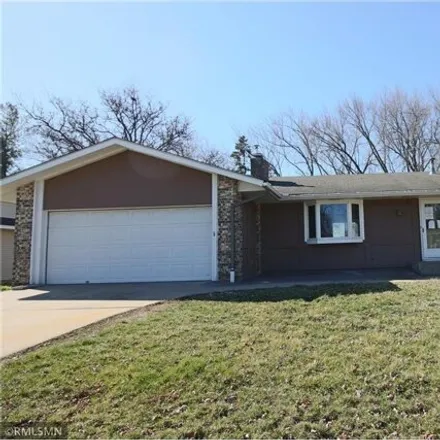 Image 1 - 1028 Ramsdell Drive, Apple Valley, MN 55124, USA - House for sale