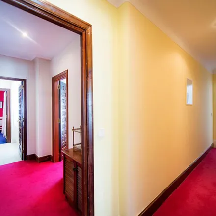 Rent this 7 bed apartment on Calle Iparraguirre / Iparraguirre kalea in 3, 48009 Bilbao