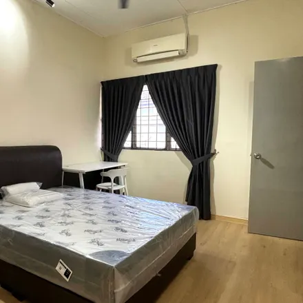 Rent this 1 bed apartment on Jalan BU 10/8 in Bandar Utama, 47800 Petaling Jaya