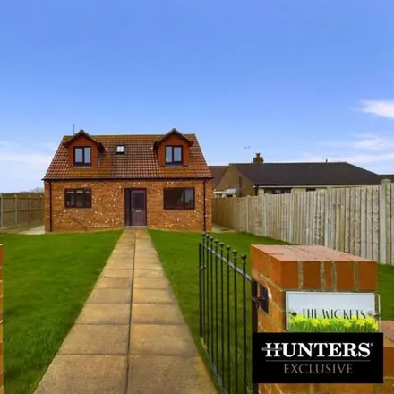 Buy this 4 bed house on South Sea Road in Flamborough, YO15 1JY