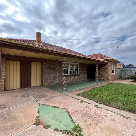 Rent this 4 bed apartment on Carlton Parade in Port Augusta SA 5700, Australia